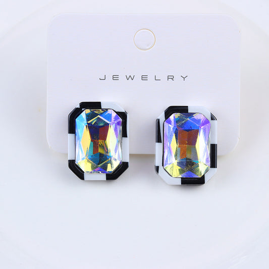 Retro Glass Ear Stud (Black and White)